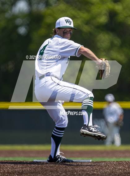 Thumbnail 3 in Brentwood vs William Floyd photogallery.