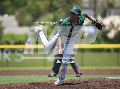 Thumbnail 2 in Brentwood vs William Floyd photogallery.