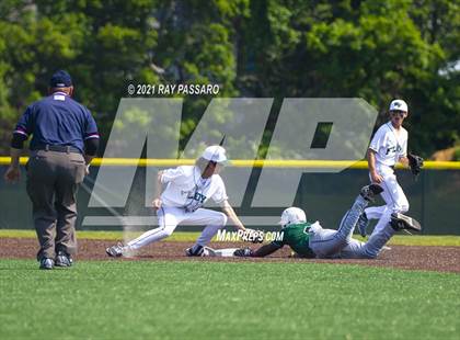 Thumbnail 3 in Brentwood vs William Floyd photogallery.