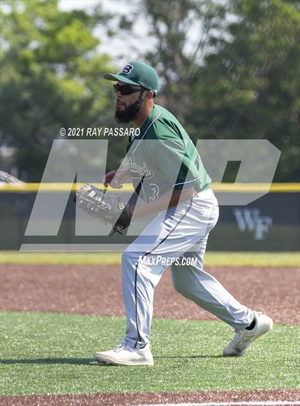 Thumbnail 1 in Brentwood vs William Floyd photogallery.