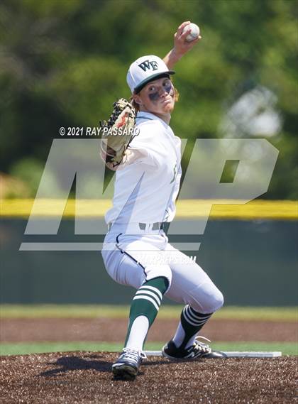 Thumbnail 1 in Brentwood vs William Floyd photogallery.