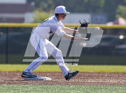 Thumbnail 3 in Brentwood vs William Floyd photogallery.