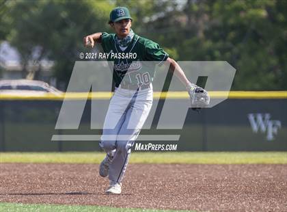 Thumbnail 2 in Brentwood vs William Floyd photogallery.