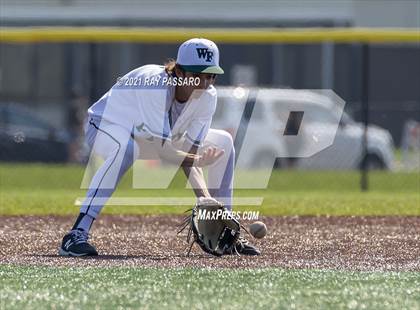 Thumbnail 2 in Brentwood vs William Floyd photogallery.