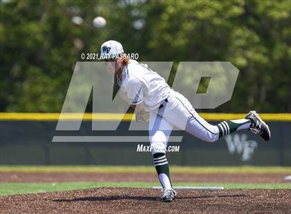Thumbnail 1 in Brentwood vs William Floyd photogallery.
