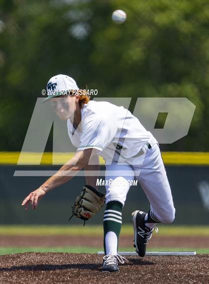 Thumbnail 1 in Brentwood vs William Floyd photogallery.