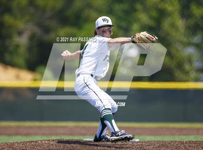 Thumbnail 2 in Brentwood vs William Floyd photogallery.