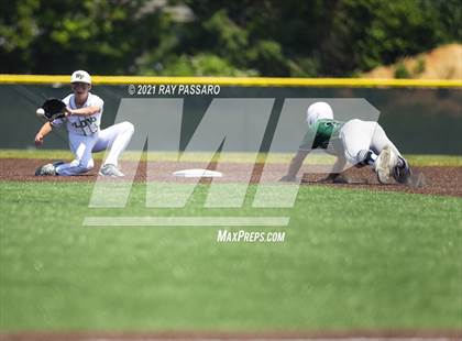 Thumbnail 3 in Brentwood vs William Floyd photogallery.
