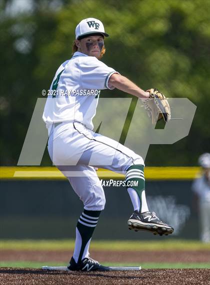 Thumbnail 3 in Brentwood vs William Floyd photogallery.
