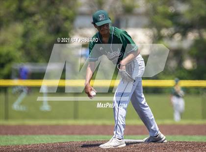 Thumbnail 2 in Brentwood vs William Floyd photogallery.