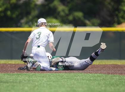 Thumbnail 3 in Brentwood vs William Floyd photogallery.