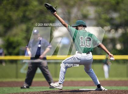 Thumbnail 3 in Brentwood vs William Floyd photogallery.