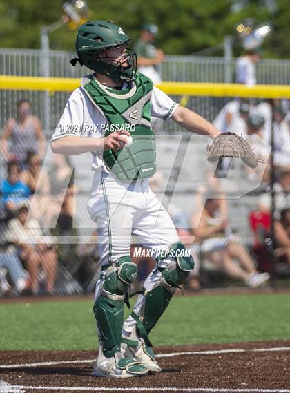 Thumbnail 2 in Brentwood vs William Floyd photogallery.