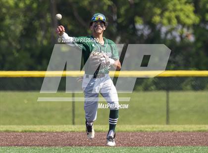 Thumbnail 3 in Brentwood vs William Floyd photogallery.