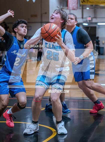 Thumbnail 1 in Kailua vs Moanalua (OIA D1 Semifinal) photogallery.