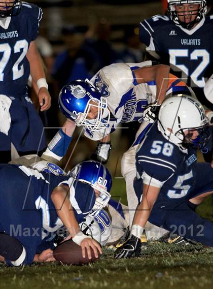 Thumbnail 2 in St. Genevieve vs. Hamilton photogallery.