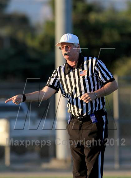 Thumbnail 3 in St. Genevieve vs. Hamilton photogallery.