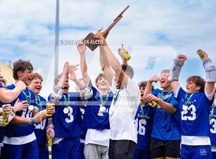 Thumbnail 3 in St. Ignatius vs. St. Xavier (OHSAA Division 1 Final) photogallery.