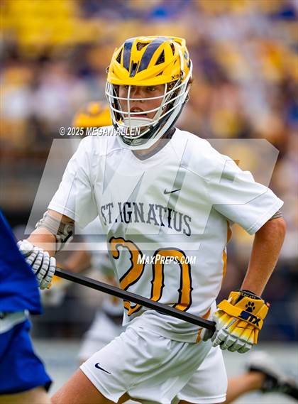 Thumbnail 2 in St. Ignatius vs. St. Xavier (OHSAA Division 1 Final) photogallery.
