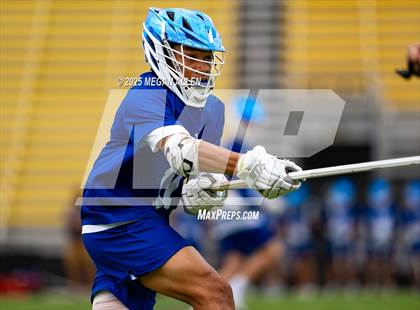 Thumbnail 2 in St. Ignatius vs. St. Xavier (OHSAA Division 1 Final) photogallery.
