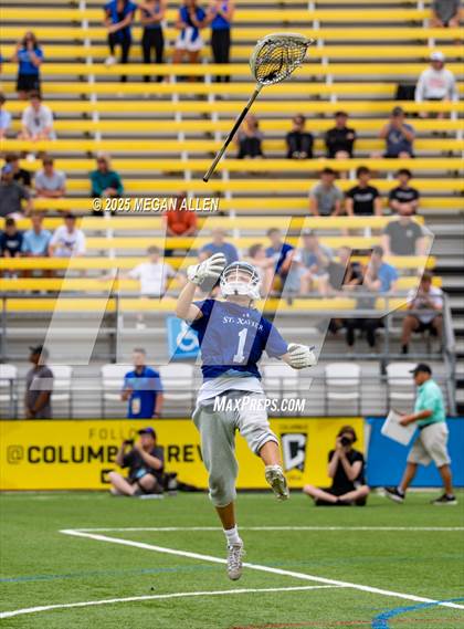 Thumbnail 3 in St. Ignatius vs. St. Xavier (OHSAA Division 1 Final) photogallery.