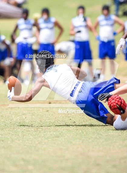 Thumbnail 2 in Mountain View vs. Chandler Team B (GBAC 7-on-7) photogallery.