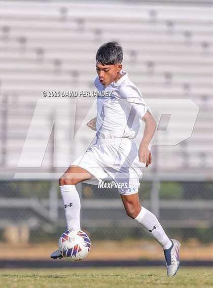 Thumbnail 2 in JV: Hoggard @ Jack Britt photogallery.