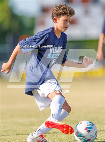 Thumbnail 3 in JV: Hoggard @ Jack Britt photogallery.