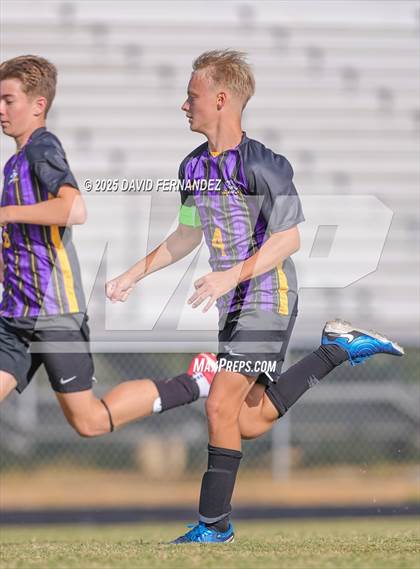 Thumbnail 3 in JV: Hoggard @ Jack Britt photogallery.