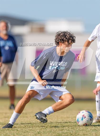 Thumbnail 3 in JV: Hoggard @ Jack Britt photogallery.
