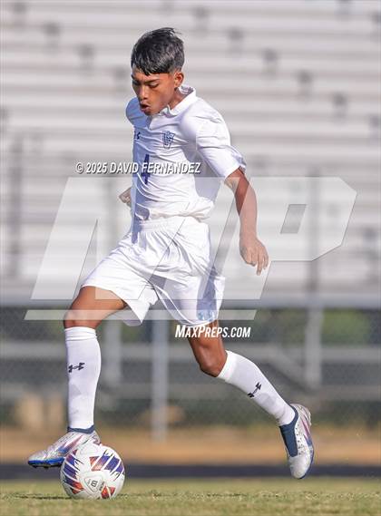 Thumbnail 3 in JV: Hoggard @ Jack Britt photogallery.