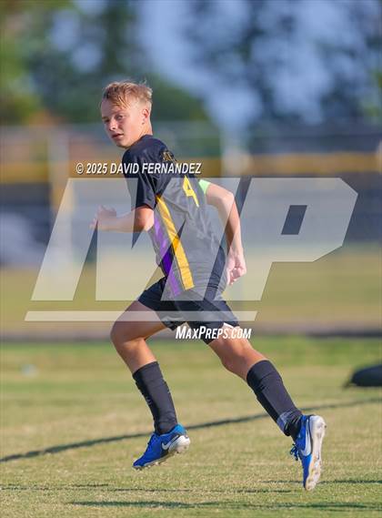 Thumbnail 3 in JV: Hoggard @ Jack Britt photogallery.