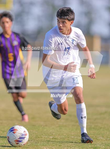 Thumbnail 2 in JV: Hoggard @ Jack Britt photogallery.