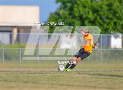 Thumbnail 2 in JV: Hoggard @ Jack Britt photogallery.