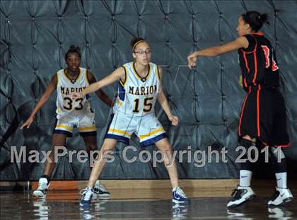 Thumbnail 3 in Mt. Vernon vs Marion  (Regional Semifinal) photogallery.