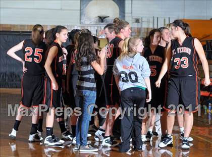 Thumbnail 2 in Mt. Vernon vs Marion  (Regional Semifinal) photogallery.