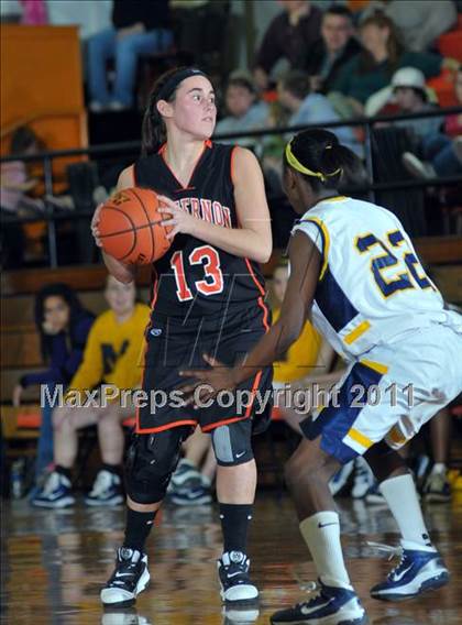 Thumbnail 2 in Mt. Vernon vs Marion  (Regional Semifinal) photogallery.
