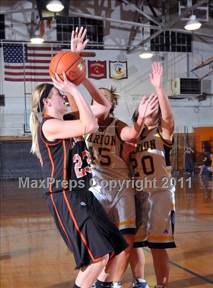 Thumbnail 2 in Mt. Vernon vs Marion  (Regional Semifinal) photogallery.