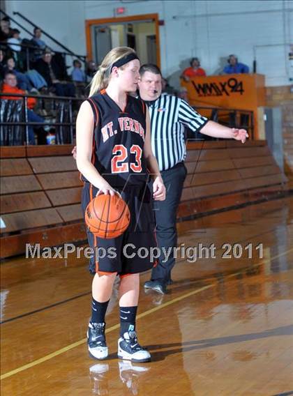 Thumbnail 3 in Mt. Vernon vs Marion  (Regional Semifinal) photogallery.