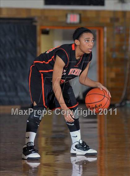 Thumbnail 1 in Mt. Vernon vs Marion  (Regional Semifinal) photogallery.
