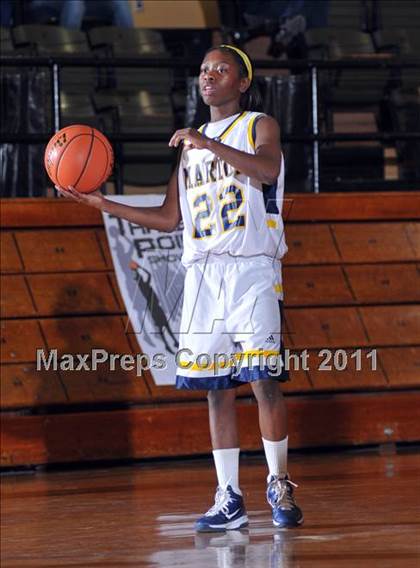 Thumbnail 3 in Mt. Vernon vs Marion  (Regional Semifinal) photogallery.