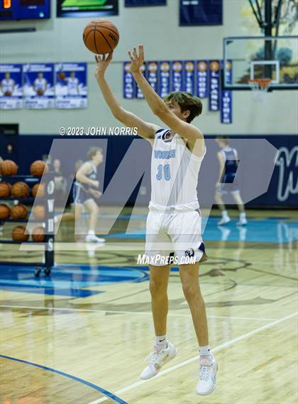 Thumbnail 2 in Garrett @ Woodlan photogallery.