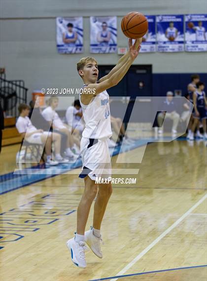 Thumbnail 3 in Garrett @ Woodlan photogallery.