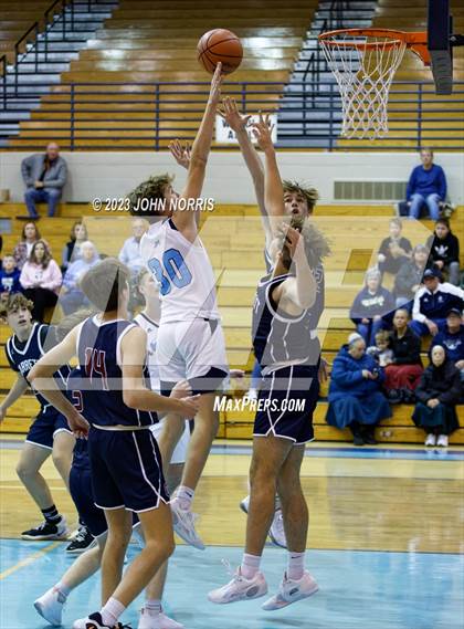 Thumbnail 3 in Garrett @ Woodlan photogallery.
