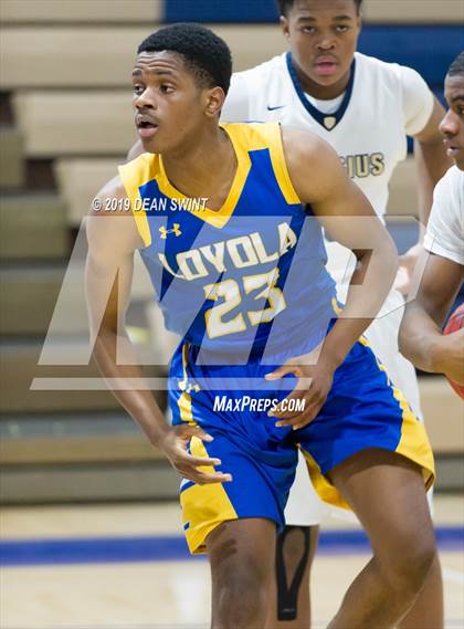 Thumbnail 1 in Canisius vs. Loyola Blakefield photogallery.