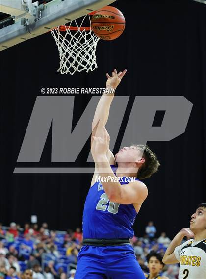 Thumbnail 3 in Lytle vs. Childress (UIL 3A Basketball State Semifinal) photogallery.