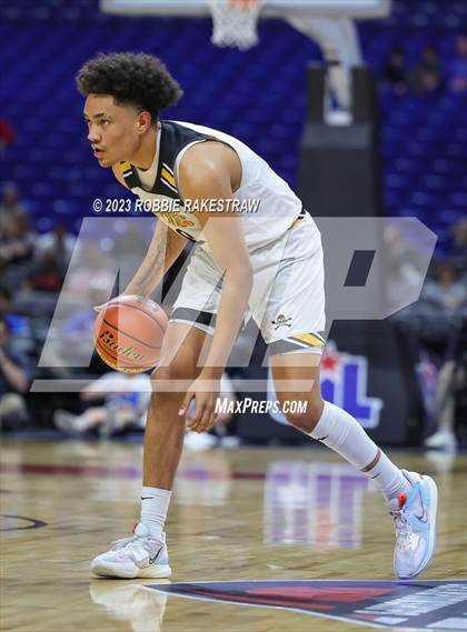 Thumbnail 1 in Lytle vs. Childress (UIL 3A Basketball State Semifinal) photogallery.