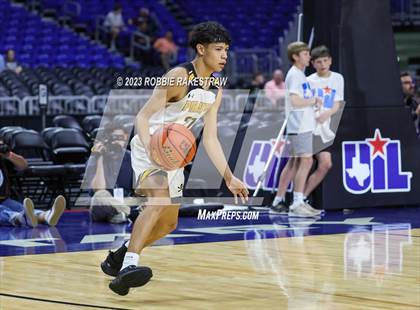 Thumbnail 2 in Lytle vs. Childress (UIL 3A Basketball State Semifinal) photogallery.