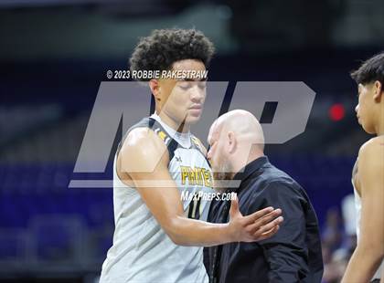 Thumbnail 2 in Lytle vs. Childress (UIL 3A Basketball State Semifinal) photogallery.