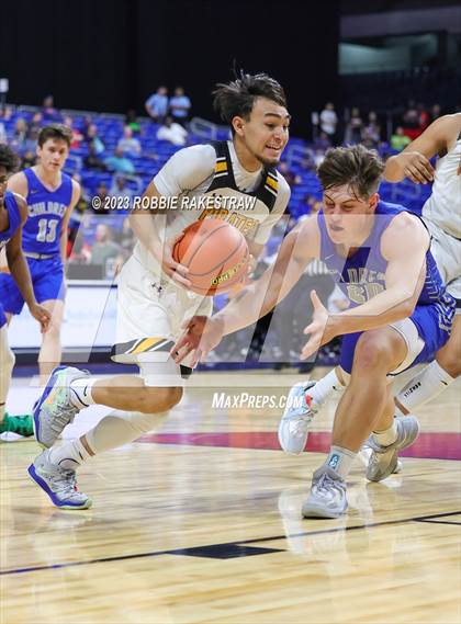 Thumbnail 2 in Lytle vs. Childress (UIL 3A Basketball State Semifinal) photogallery.